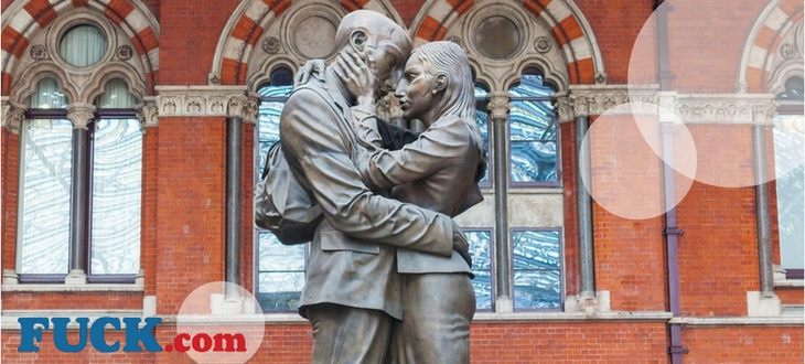 Kissing statue.jpg